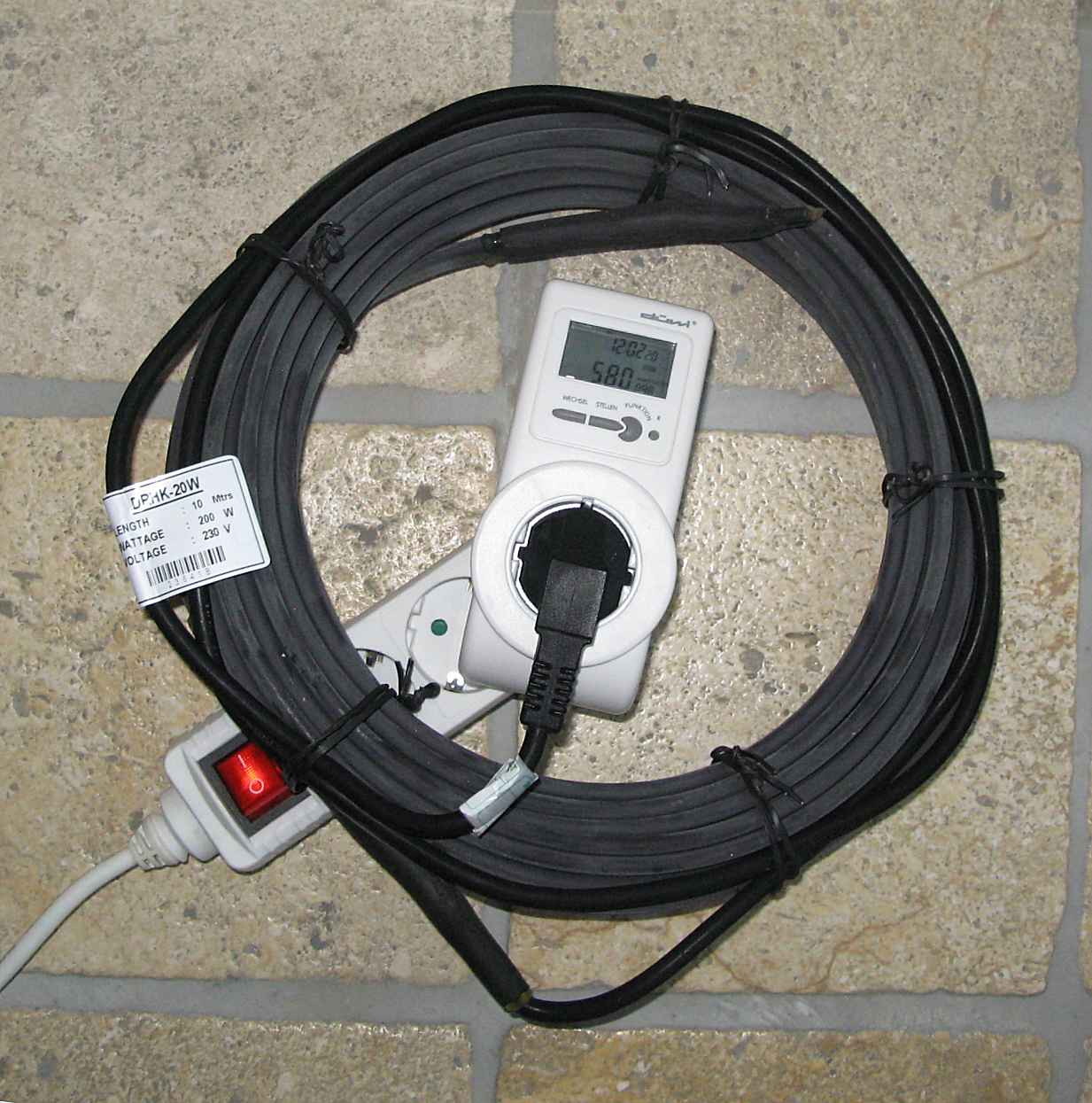 SOLDRON
                  Dachrinnenheizung Dachrinnenheizkabel Frostschutz